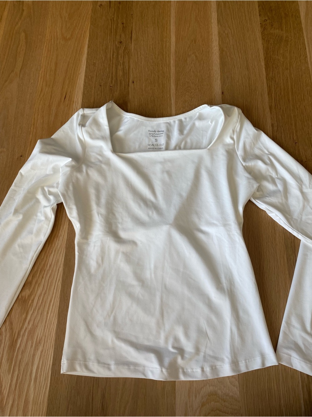 Trendy Queen White Long-Sleeve Square Neck Top